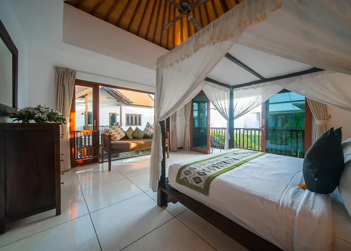 Annecy * Seminyak